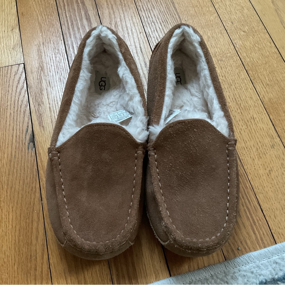 UGG Brown Suede Slippers Women’s Size 6